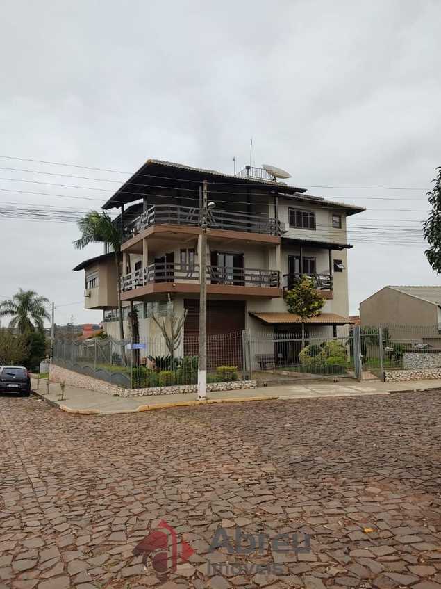 {{layout.imobiliaria.imb_razaosocial}}