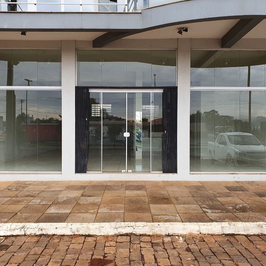 Sala Comercial, Térrea