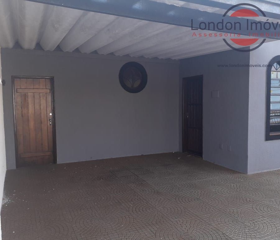 {{layout.imobiliaria.imb_razaosocial}}