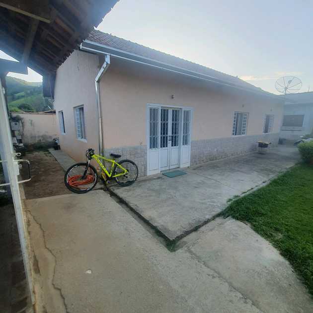 Foto do anúncio: Casas / Sobrados Casa de 04 Dormitórios, cantagalo - Venda: