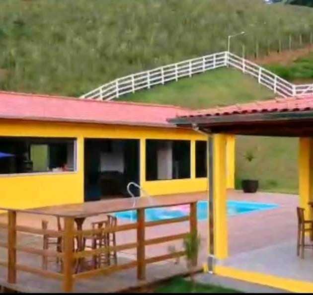 Foto do anúncio: Chácaras/Sítios/Fazendas/Chalés Chácara com 03 Dormitórios Venda: