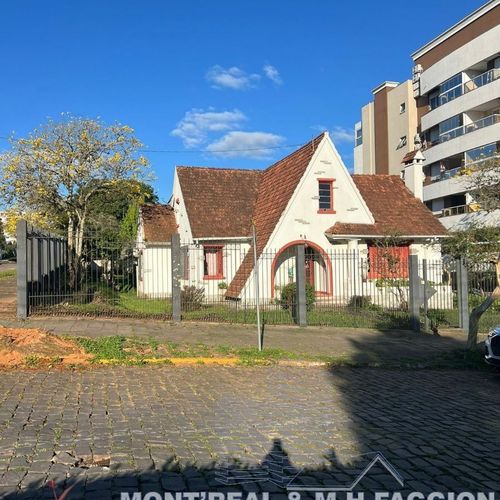 Terreno com casa, Terreno com casa