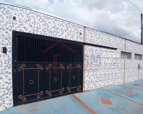 Casa, 2 Dormitórios