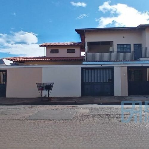 Comercial, Casas Comerciais