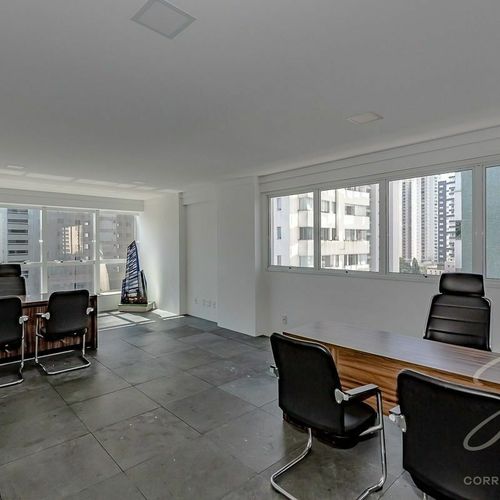 Sala Comercial, Aérea