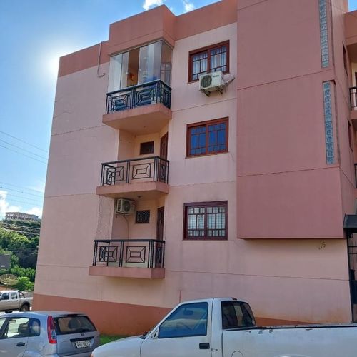 Apartamento, 1 suíte + 02 dormitórios