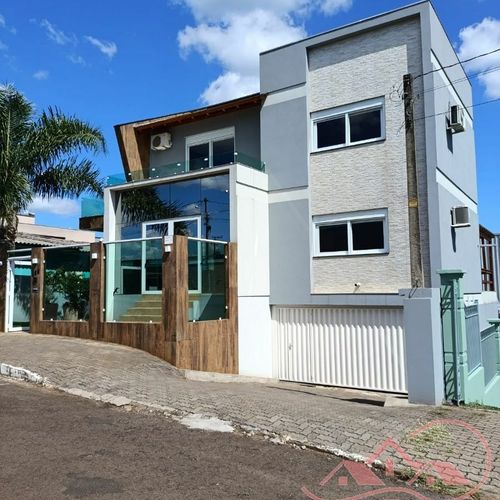 Casa, 4 Dormitórios