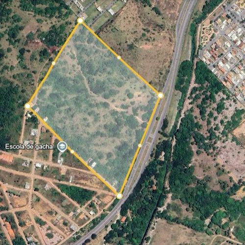 ÁREA, RESIDENCIAL / COMERCIAL