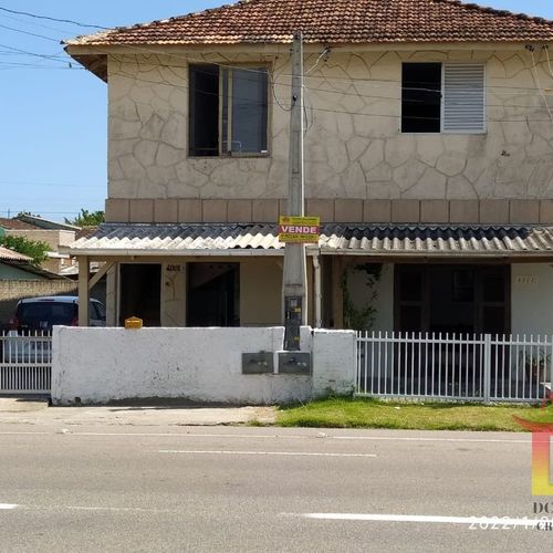 Sobrado, 1 suite + 4 dormitórios