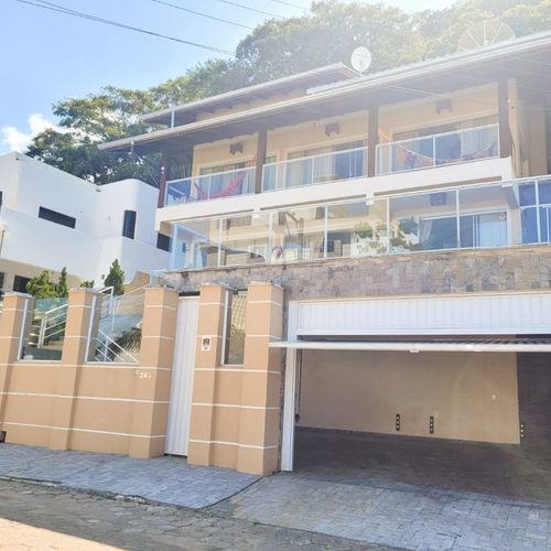 Casa, 2 suítes + 2 dormitórios