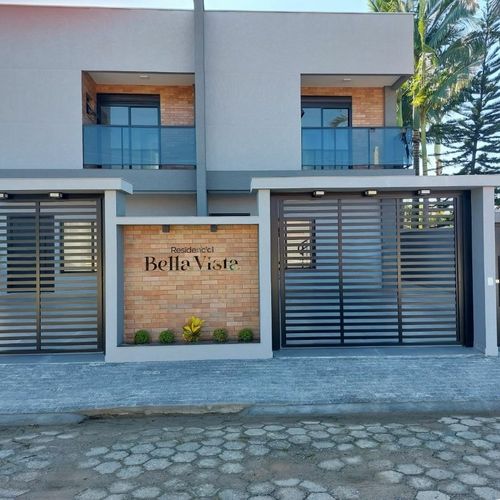 Geminado, 1 suite + 2 dormitórios