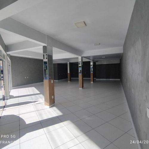 Sala Comercial, Térrea