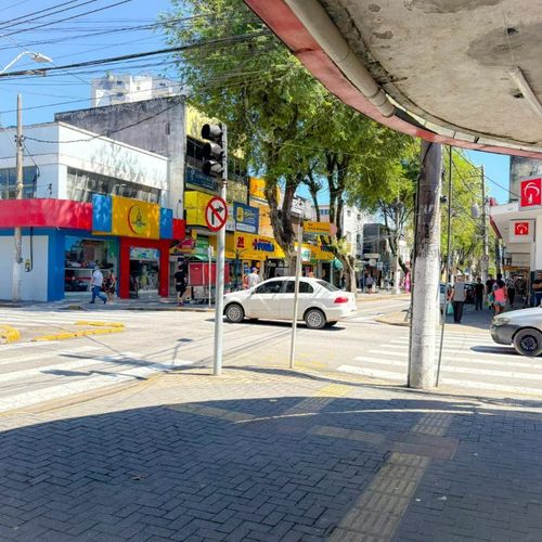 Loja, Térreo