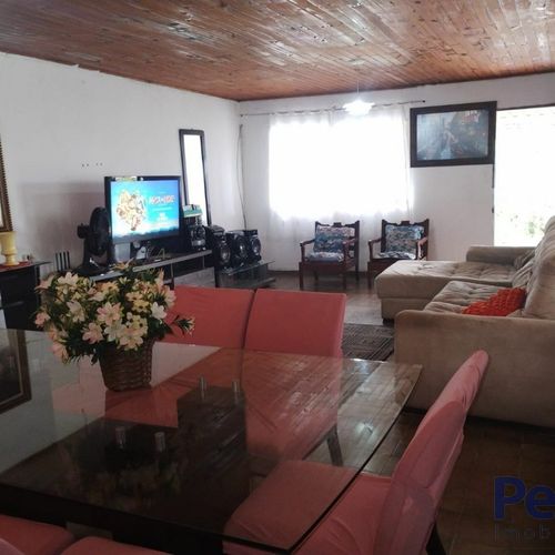 Chácara, 4 Dormitórios