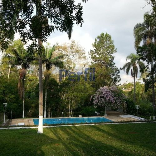 Chácara, 4 Dormitórios