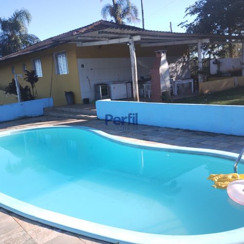 Chácara, 4 Dormitórios