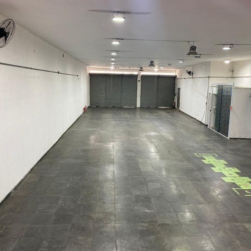 Prédio comercial, prédio