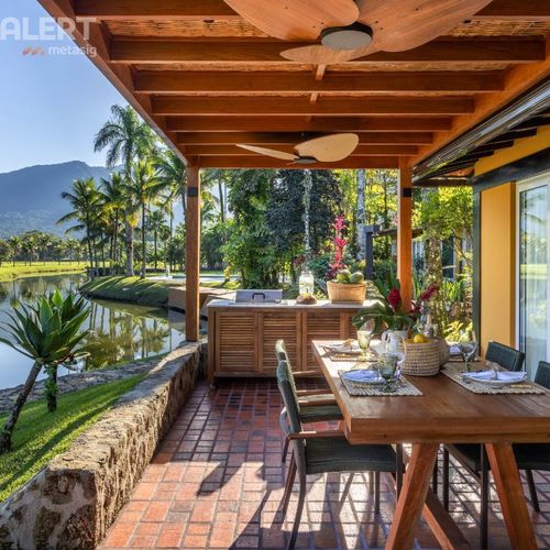 Casas de alto padrão, 5 Dormitórios