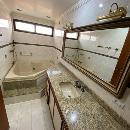 CASA, 5 dormitórios