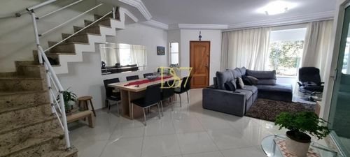 Sobrado, 3 Dormitórios