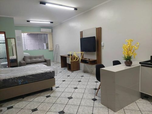 STUDIO, MOBILIADO