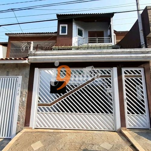 Sobrado, 3 Dormitórios