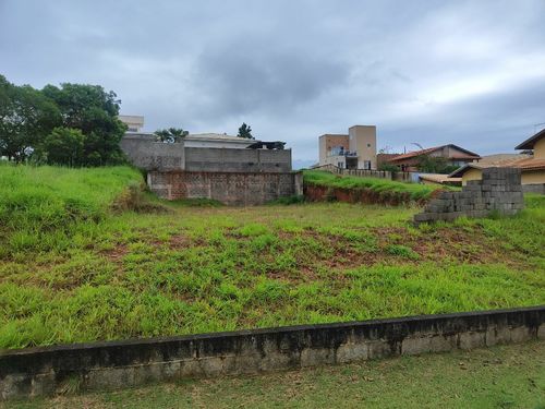 Terreno, Interior