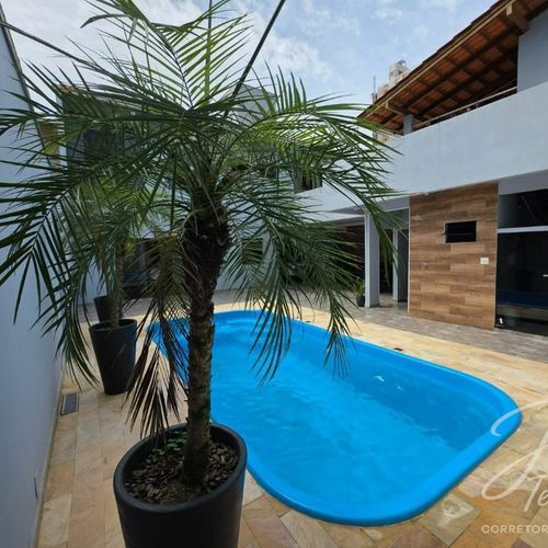 Casa, 4 Dormitórios