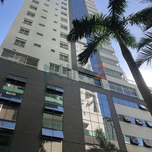 Apartamento, 4 Dormitórios
