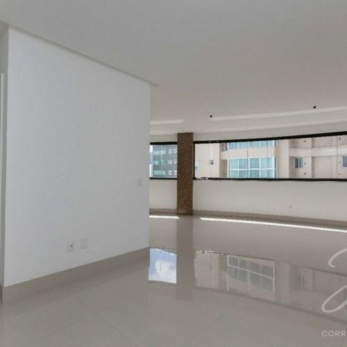 Apartamento, 4 Dormitórios