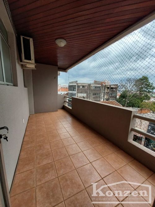 Apartamento, 1 suíte + 02 dormitórios