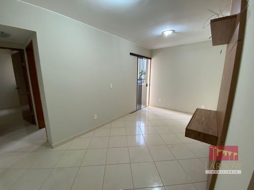 APARTAMENTO EM CONDOMÍNIO, 2 QUARTOS