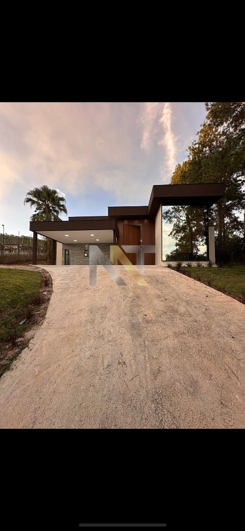 Casa, 4 Dormitórios