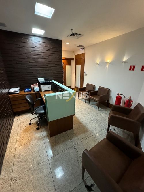 Sala, Comercial