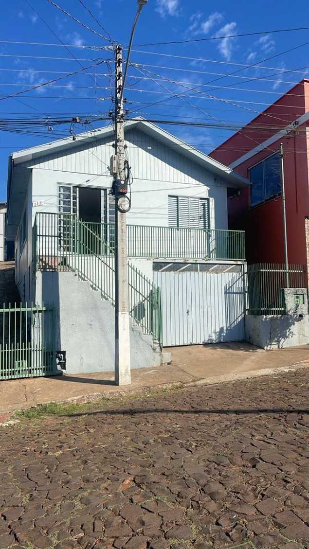 {{layout.imobiliaria.imb_razaosocial}}