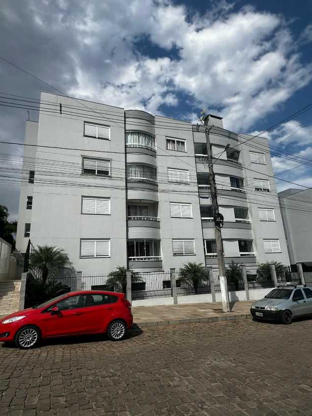 {{layout.imobiliaria.imb_razaosocial}}