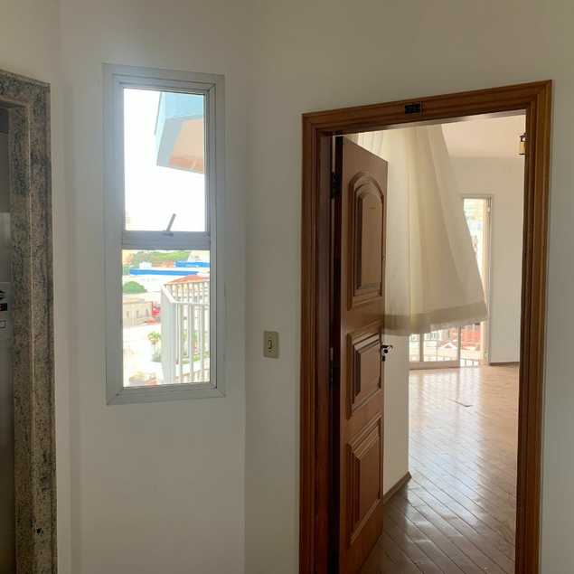 {{layout.imobiliaria.imb_razaosocial}}