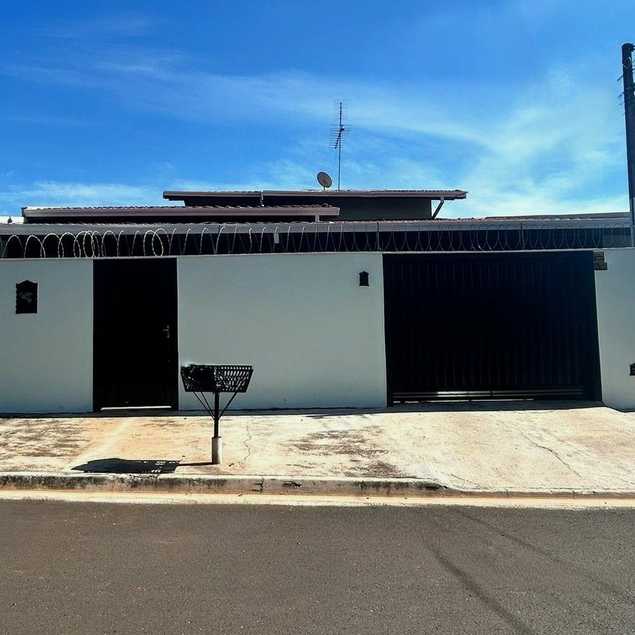 ANDRE LUIZ FELIPE E FILHOS LTDA