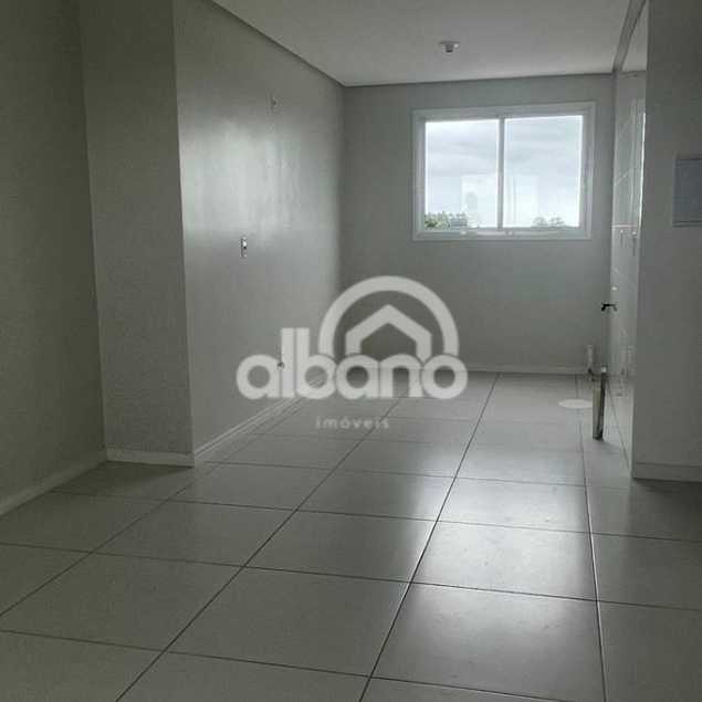 {{layout.imobiliaria.imb_razaosocial}}