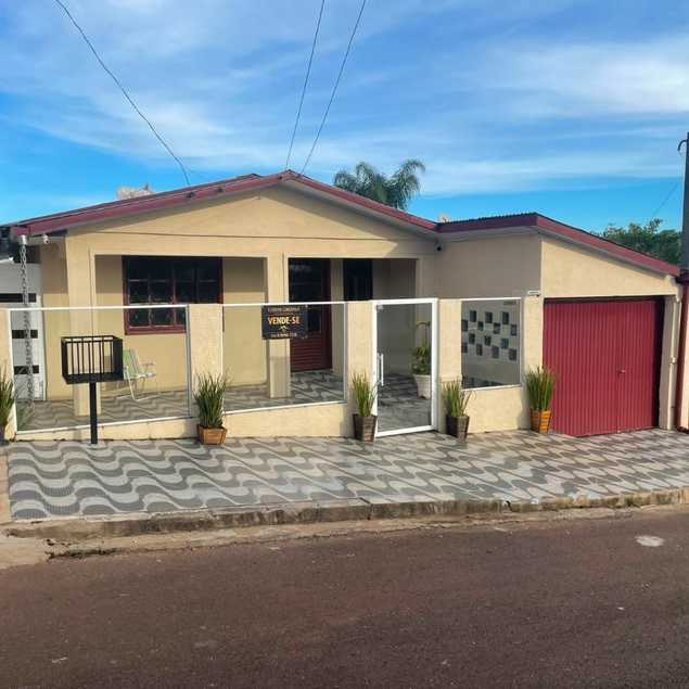 {{layout.imobiliaria.imb_razaosocial}}