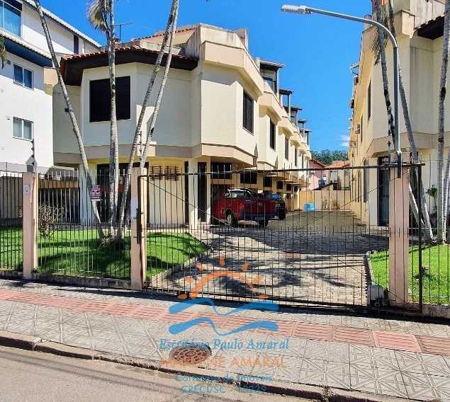 {{layout.imobiliaria.imb_razaosocial}}