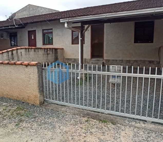 {{layout.imobiliaria.imb_razaosocial}}