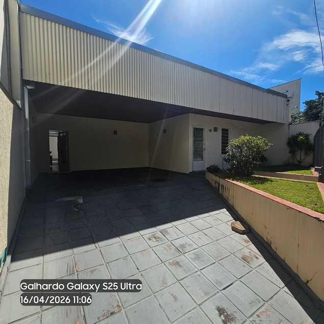 {{layout.imobiliaria.imb_razaosocial}}