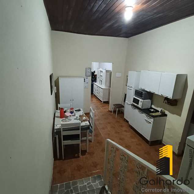 {{layout.imobiliaria.imb_razaosocial}}