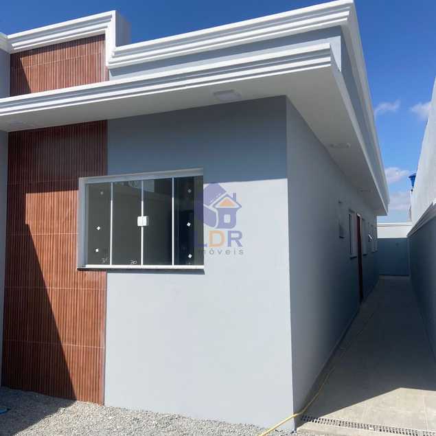 {{layout.imobiliaria.imb_razaosocial}}