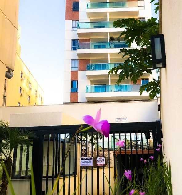 {{layout.imobiliaria.imb_razaosocial}}