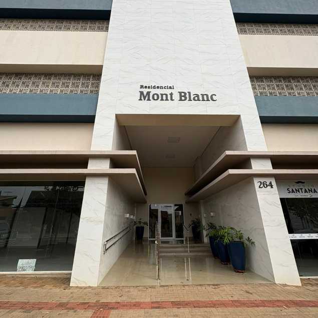 {{layout.imobiliaria.imb_razaosocial}}