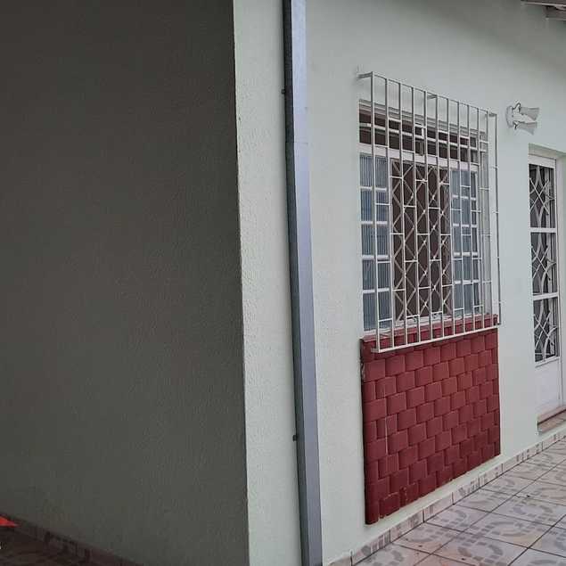 {{layout.imobiliaria.imb_razaosocial}}