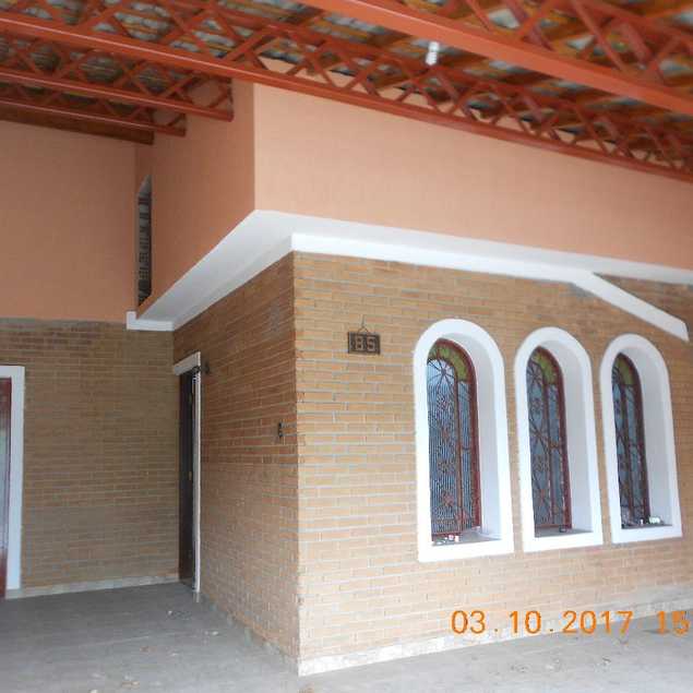 {{layout.imobiliaria.imb_razaosocial}}