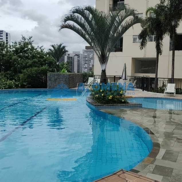 {{layout.imobiliaria.imb_razaosocial}}